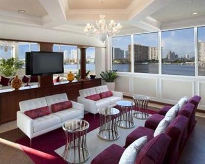 фото отеля Residence at Bayside by Elite City Stays