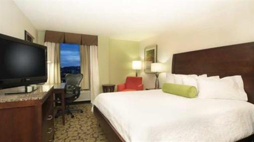 фото отеля Hilton Garden Inn University Place Pittsburgh