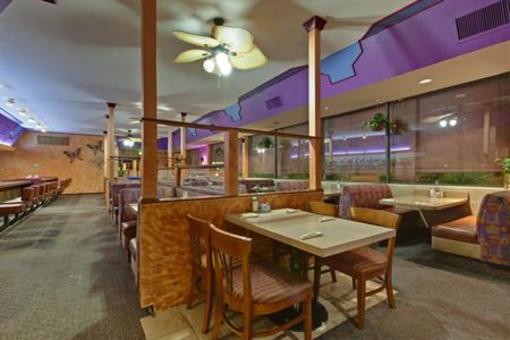 фото отеля Best Western Plus Royal Sun Inn & Suites
