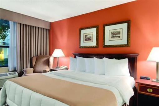 фото отеля Best Western Plus Dallas Hotel & Conference Center