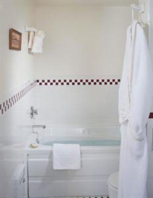 фото отеля West Hill House Bed and Breakfast