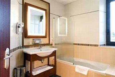 фото отеля Inter Hotel Atrium Limoges
