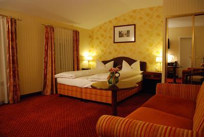 фото отеля Hotel Elefant Schwerin