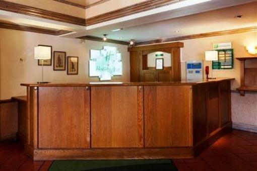 фото отеля Holiday Inn Reading West