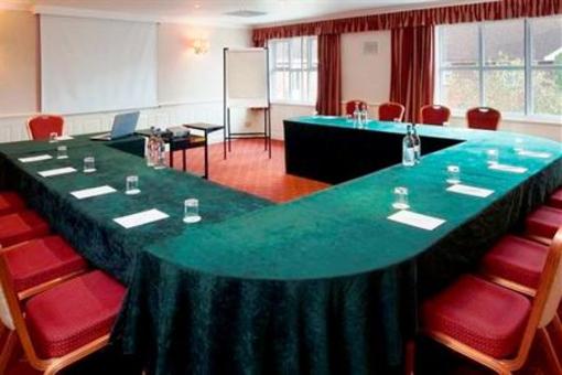 фото отеля Holiday Inn Reading West