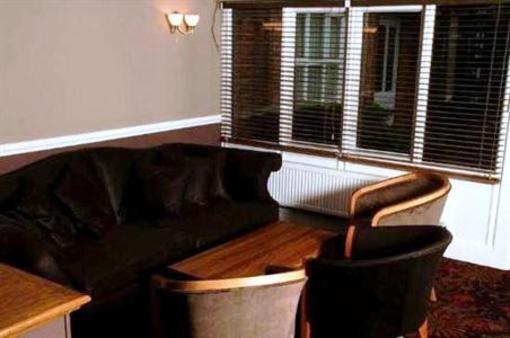 фото отеля Holiday Inn Reading West