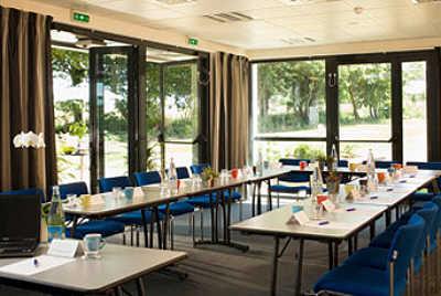 фото отеля Hotel Escale Oceania Rennes Cap Malo