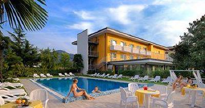 фото отеля Campagnola Hotel Riva del Garda