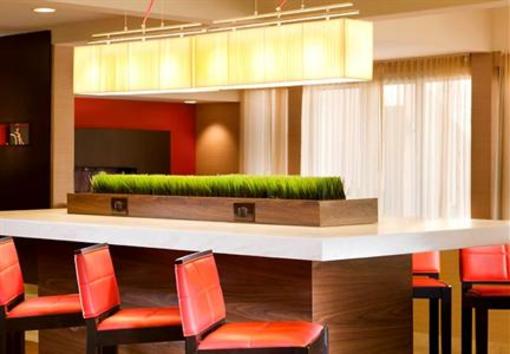 фото отеля Courtyard by Marriott Dallas Arlington by the Ballpark
