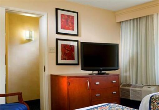 фото отеля Courtyard by Marriott Dallas Arlington by the Ballpark