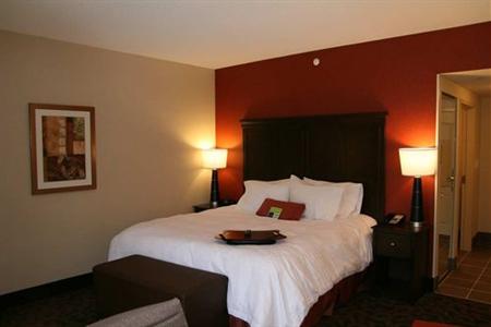 фото отеля Hampton Inn Elliot Lake