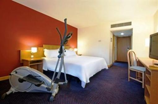 фото отеля Tryp Coimbra