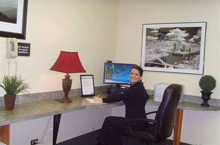 фото отеля Hampton Inn Pittsburgh Airport