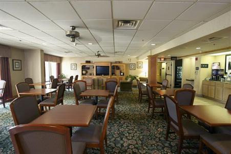 фото отеля Hampton Inn Pittsburgh Airport