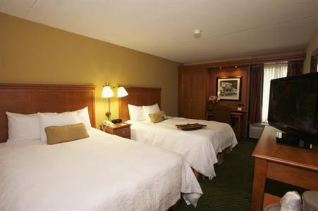 фото отеля Hampton Inn Pittsburgh Airport