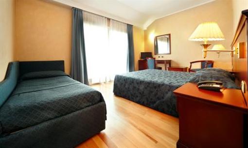 фото отеля Terminal Hotel Milan