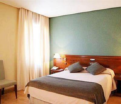 фото отеля Felipe IV Hotel