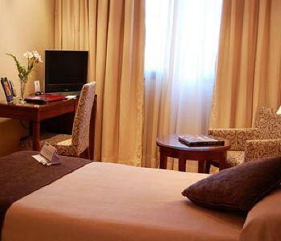 фото отеля Felipe IV Hotel