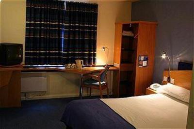 фото отеля Express By Holiday Inn Lichfield