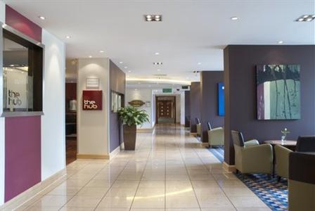 фото отеля Holiday Inn Gatwick Airport