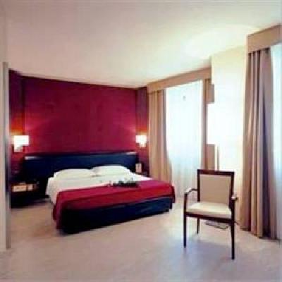 фото отеля Mediterraneo Palace