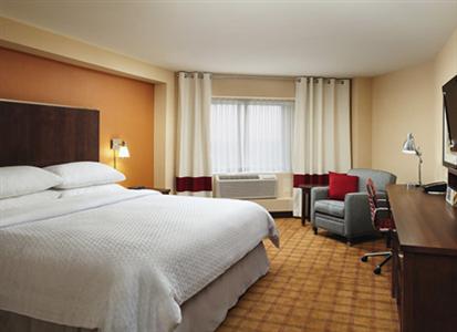 фото отеля Four Points by Sheraton Niagara Falls Fallsview