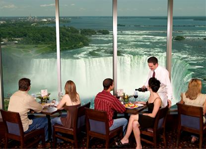 фото отеля Four Points by Sheraton Niagara Falls Fallsview