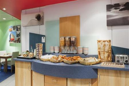 фото отеля Holiday Inn Express Amiens