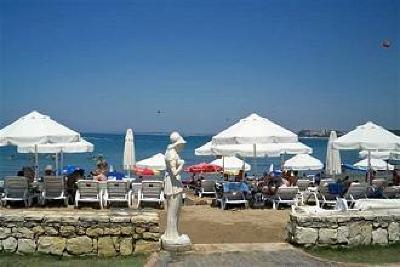 фото отеля Leda Beach Hotel