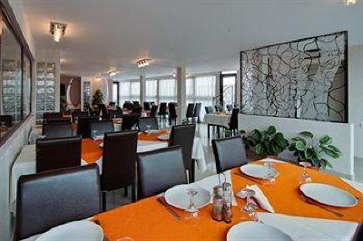 фото отеля Hotel Razvan