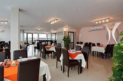 фото отеля Hotel Razvan