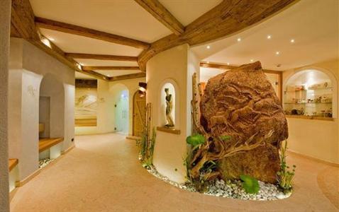фото отеля Hotel Des Alpes Soraga