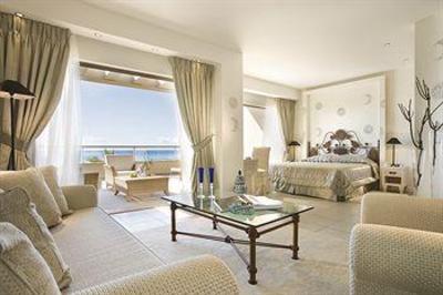фото отеля Sani Asterias Suites