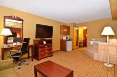фото отеля BEST WESTERN Greensboro Airport Hotel