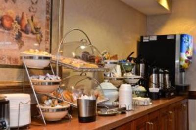 фото отеля BEST WESTERN Greensboro Airport Hotel