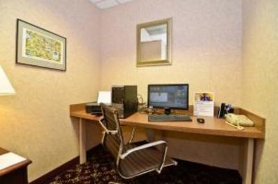 фото отеля BEST WESTERN Greensboro Airport Hotel