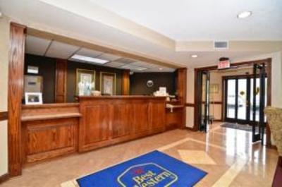 фото отеля BEST WESTERN Greensboro Airport Hotel