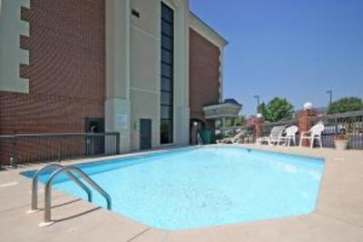 фото отеля BEST WESTERN Greensboro Airport Hotel