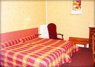 фото отеля Hotel De Paris Charleville-Mezieres