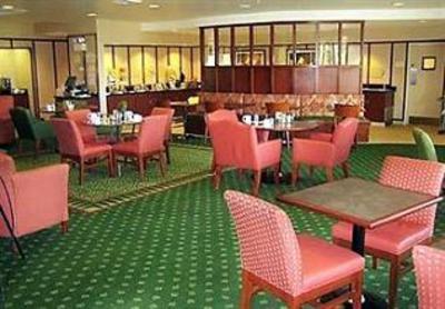 фото отеля Courtyard by Marriott Brunswick