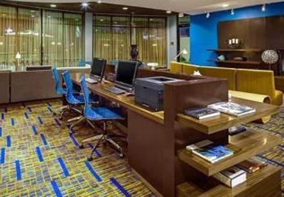 фото отеля Courtyard by Marriott Brunswick