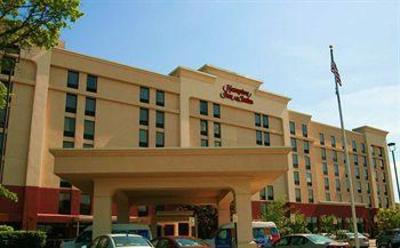 фото отеля Hampton Inn & Suites Alexandria Old Town Area South