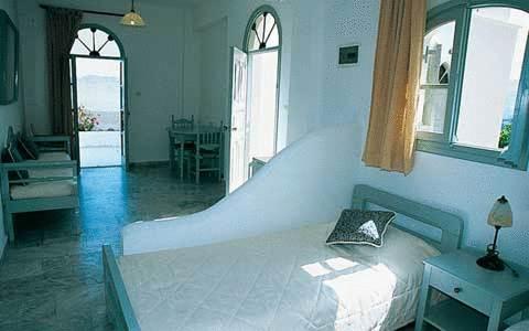 фото отеля Kokkinos Villas