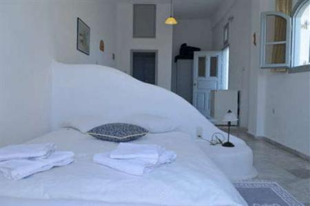фото отеля Kokkinos Villas