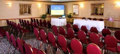 фото отеля BEST WESTERN Plus Highland Inn & Conference Centre