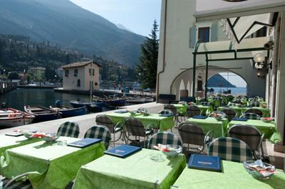 фото отеля Hotel Benaco Nago-Torbole