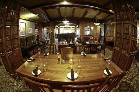 фото отеля Compass Point Inn