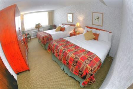 фото отеля Compass Point Inn