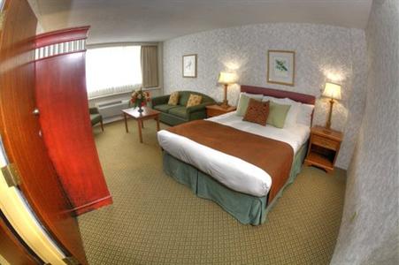фото отеля Compass Point Inn