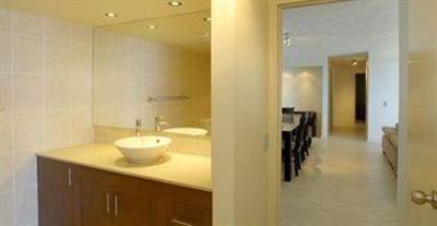 фото отеля Norfolk Luxury Beachfront Apartments Gold Coast